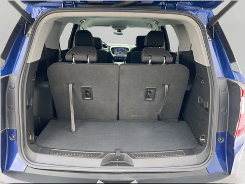 Used 2023 GMC Acadia SLE w/ Driver Convenience Package image 31