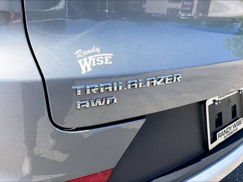 Certified 2025 Chevrolet TrailBlazer LT AWD/4WD image 8