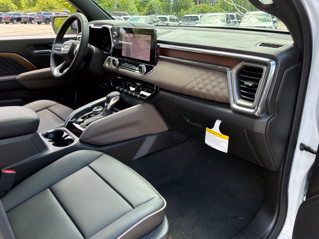New 2026 GMC Canyon Denali AWD/4WD image 32