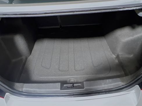 Used 2016 Chevrolet Sonic LT image 33