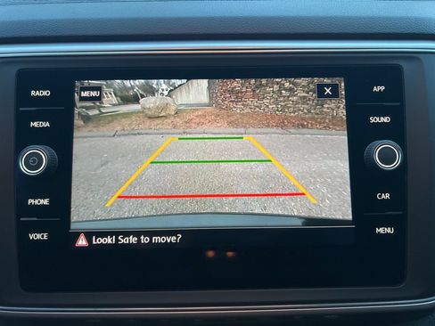 Used 2019 Volkswagen Atlas SE w/ Towing Package image 19