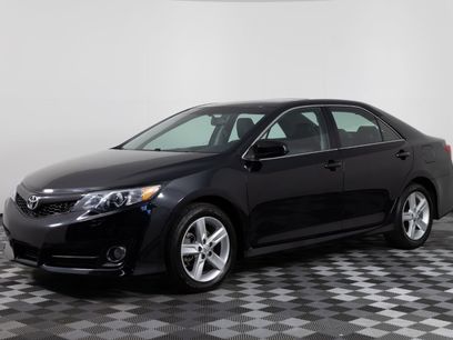Used 2013 Toyota Camry SE w/ Convenience Pkg