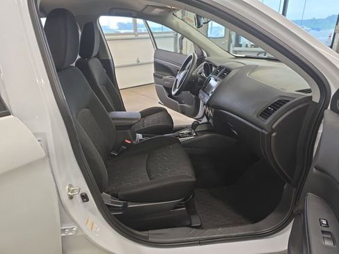 Used 2022 Mitsubishi Outlander Sport ES FWD image 18