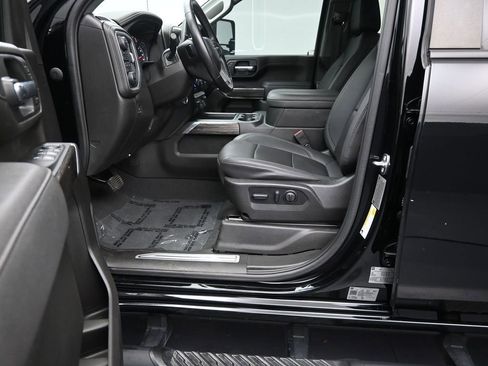 Used 2023 Chevrolet Silverado 2500 LTZ w/ LTZ Plus Package image 12