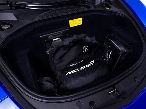 Used 2025 McLaren Artura Spider RWD image 22