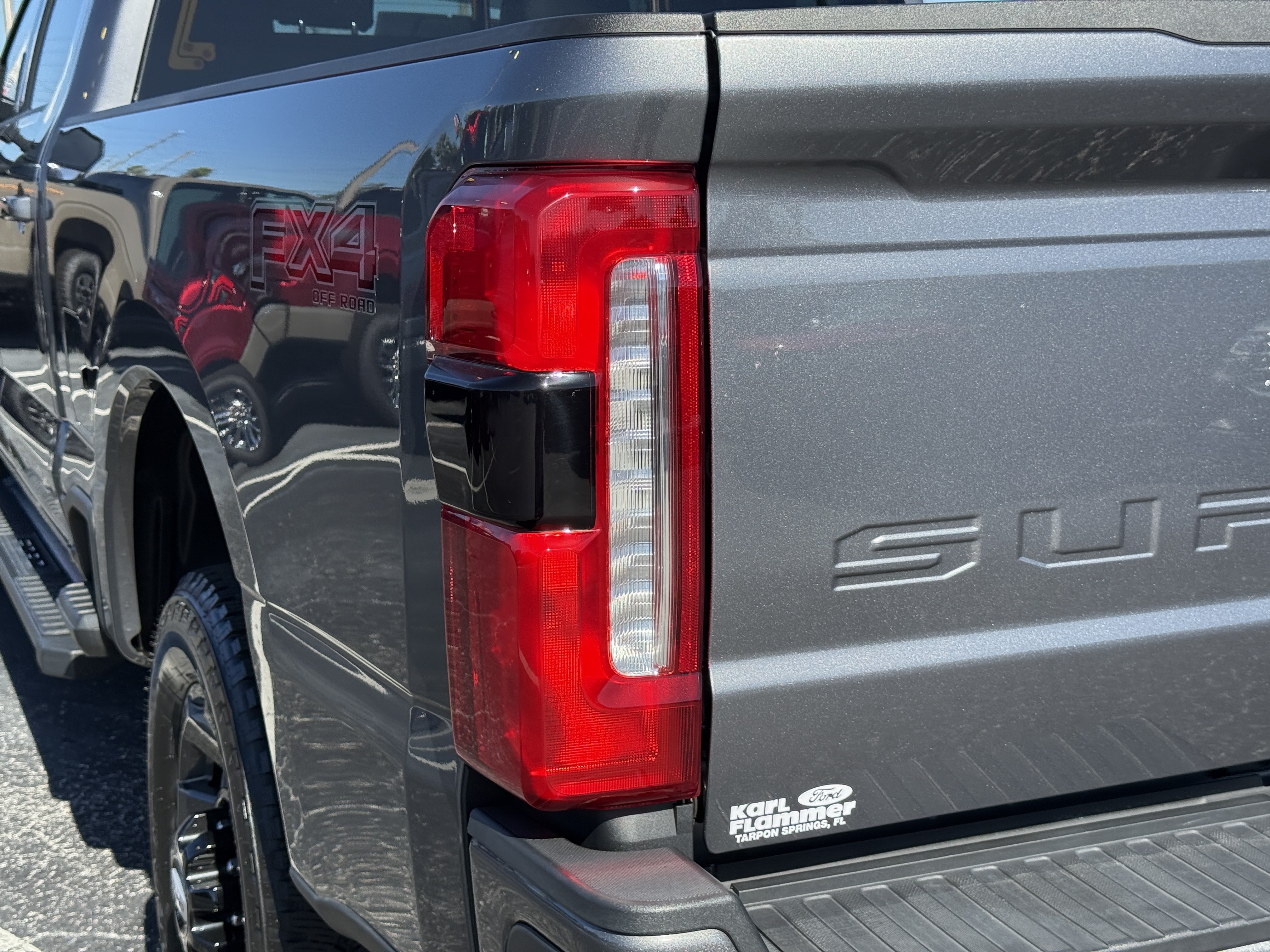Used 2024 Ford F250 Lariat w/ Lariat Ultimate Package AWD/4WD image 8