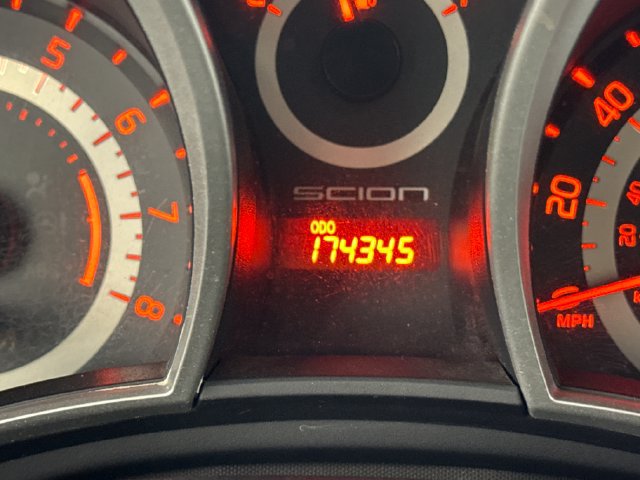 Used 2015 Scion tC FWD image 27