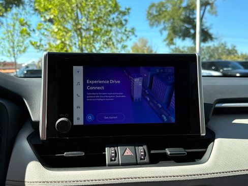 Used 2024 Toyota RAV4 XLE Premium image 22