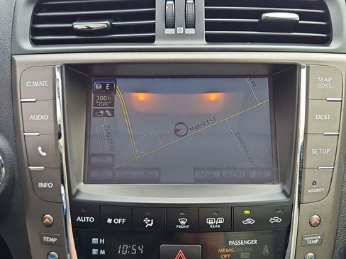 Used 2013 Lexus IS 250C image 22