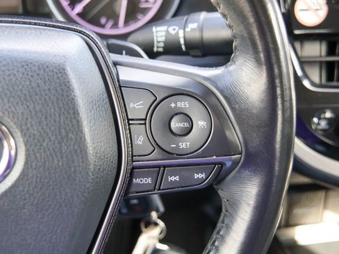 Used 2023 Toyota Camry SE image 13