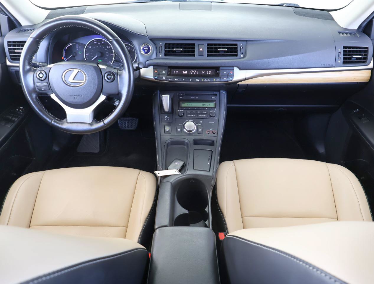 Used 2016 Lexus CT 200h w/ Seat Comfort Package FWD image 16