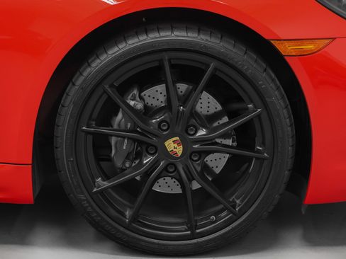 Certified 2019 Porsche 718 Boxster RWD image 17