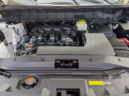 New 2026 Nissan Pathfinder Platinum image 13