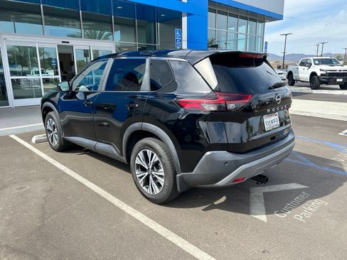 Used 2023 Nissan Rogue SV FWD image 15
