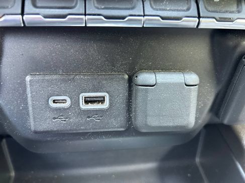 Used 2019 Chevrolet Silverado 1500 LTZ w/ LTZ Plus Package AWD/4WD image 22