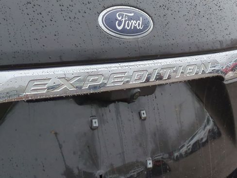 Used 2020 Ford Expedition Max Limited image 13