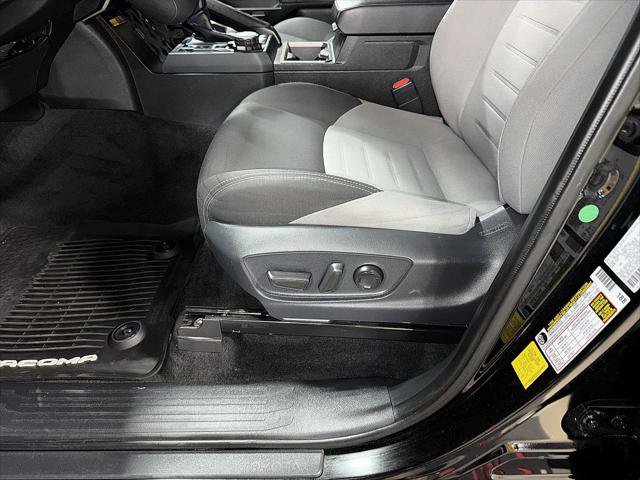 Certified 2025 Toyota Tacoma TRD Off-Road w/ TRD Off Road Upgrade Package AWD/4WD image 23