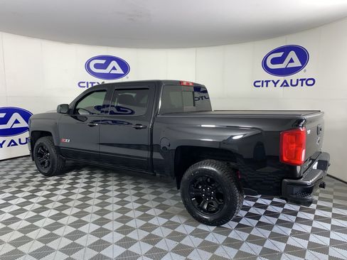 Used 2017 Chevrolet Silverado 1500 LTZ Z71 w/ Midnight Edition AWD/4WD image 5
