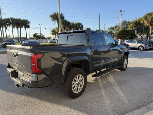 Used 2024 Toyota Tacoma SR5 image 7