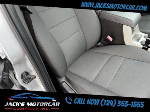Used 2010 Ford Escape XLT image 15