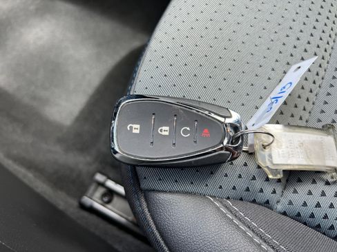 Used 2025 Chevrolet Trax LT image 20