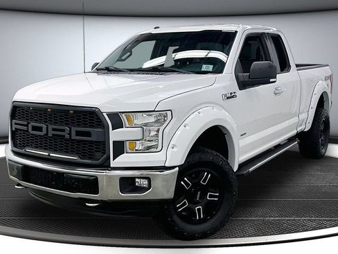 Used 2016 Ford F150 XLT w/ Equipment Group 302A Luxury AWD/4WD image 3