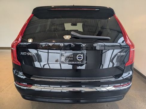 Used 2023 Volvo XC90 B5 Plus w/ Protection Package Premier image 4