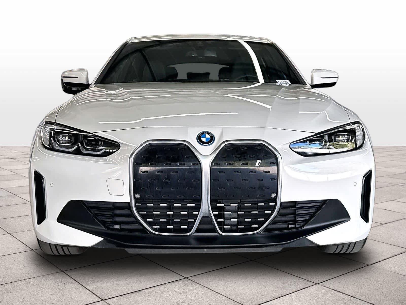 Used 2024 BMW i4 eDrive35 w/ Premium Package RWD image 2