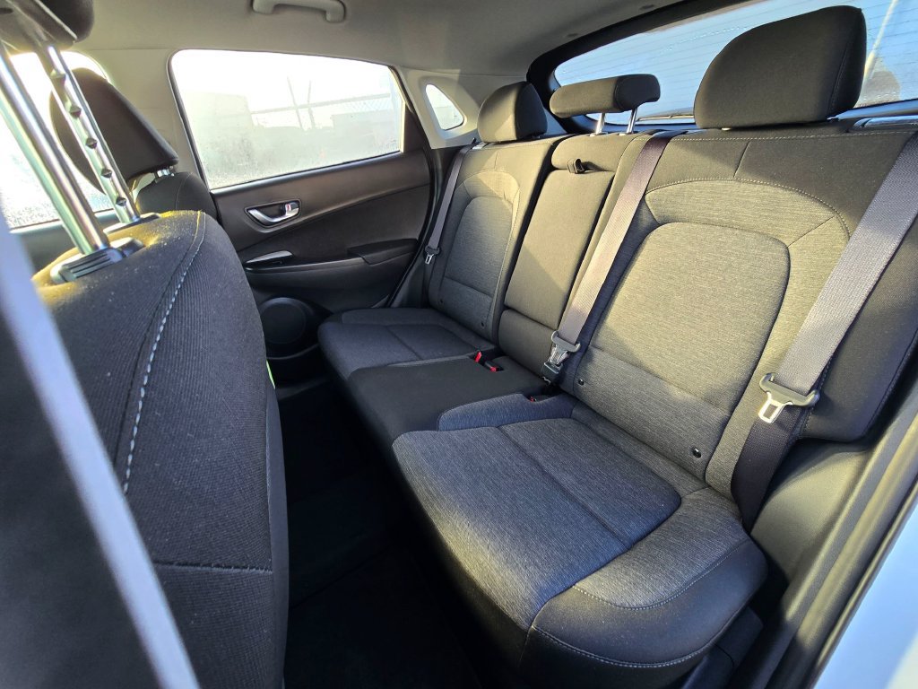 Used 2023 Hyundai Kona SE FWD image 16