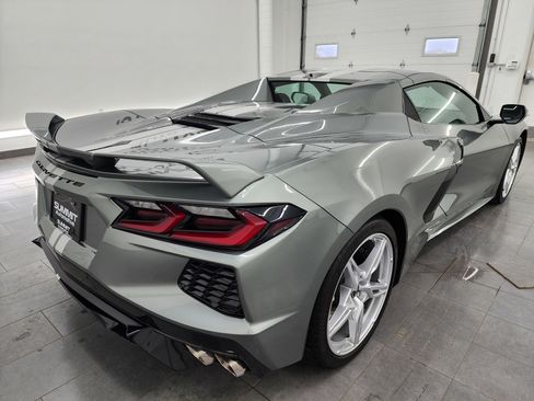 Used 2022 Chevrolet Corvette Stingray Premium Conv w/ Z51 Performance Package image 4