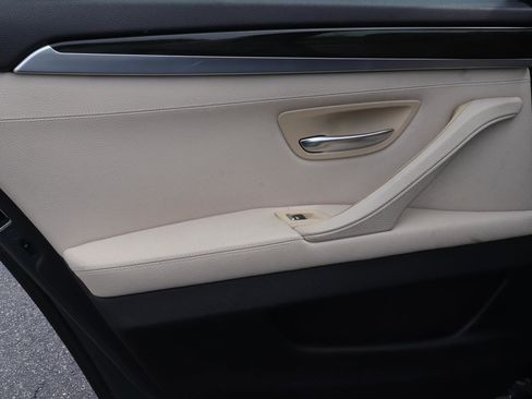 Used 2013 BMW 528i Sedan RWD image 11