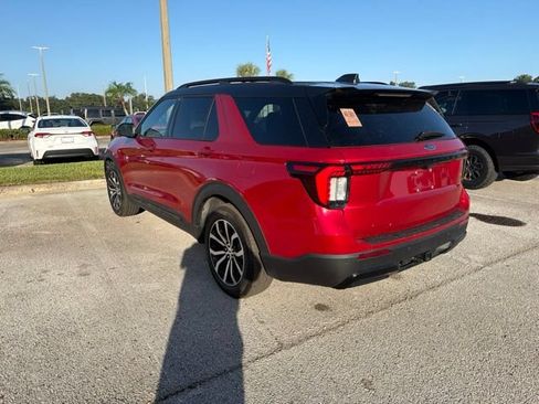 Used 2026 Ford Explorer ST-Line w/ Premium Package RWD image 7