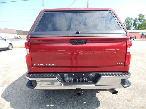 Used 2020 Chevrolet Silverado 3500 LTZ w/ Technology Package AWD/4WD image 9