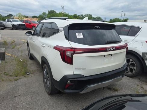 Used 2024 Kia Seltos S FWD image 3