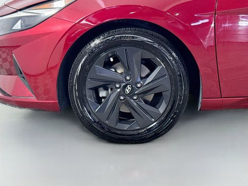 Used 2023 Hyundai Elantra SEL w/ Cargo Package FWD image 38