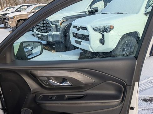 Used 2022 GMC Terrain SLT image 20