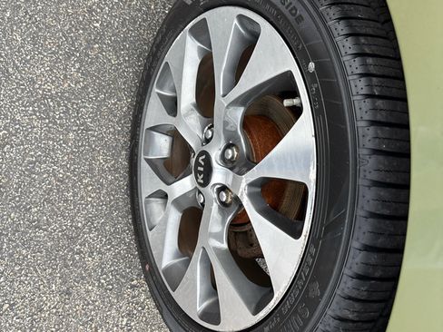 Used 2013 Kia Soul ! image 13