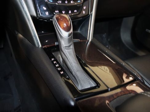 Used 2016 Cadillac XTS Luxury image 39