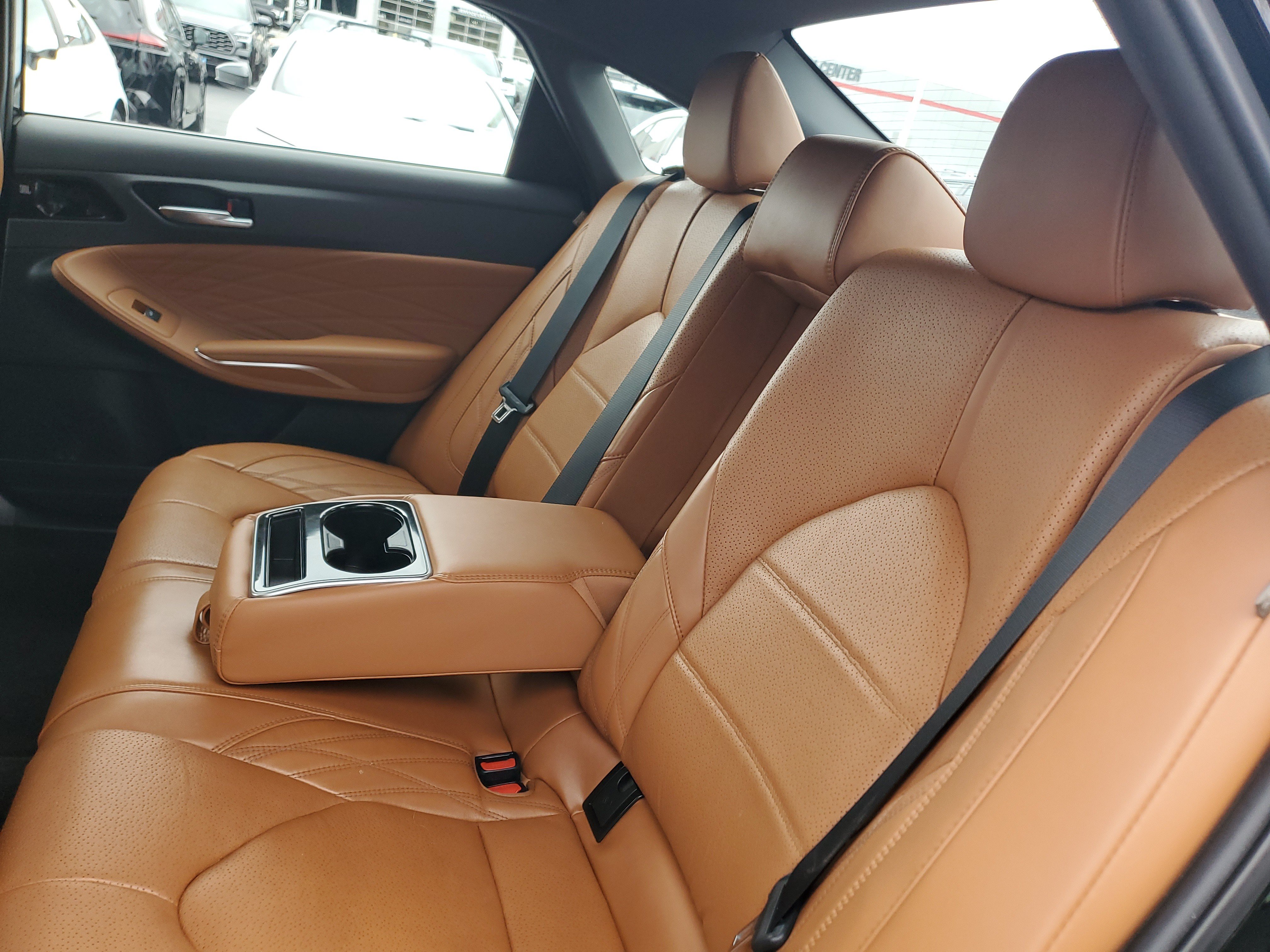 Certified 2020 Toyota Avalon Limited w/ Advanced Safety Package FWD image 12