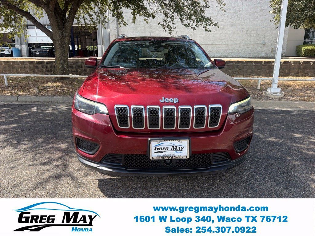 Used 2021 Jeep Cherokee Latitude FWD image 9