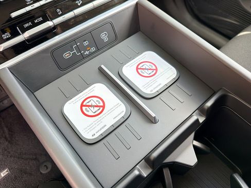 New 2026 Hyundai Santa Fe SE image 30