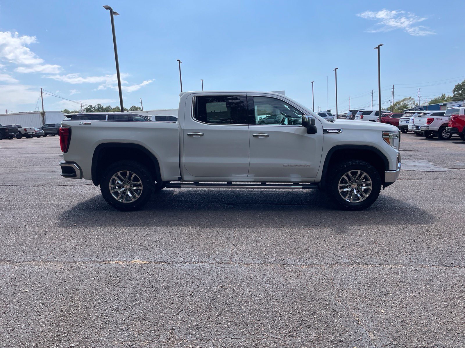 Used 2021 GMC Sierra 1500 SLT AWD/4WD image 7