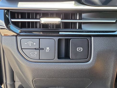 New 2026 Kia Sportage SX FWD image 29