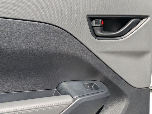 Used 2024 Subaru Crosstrek 2.0i Premium image 26