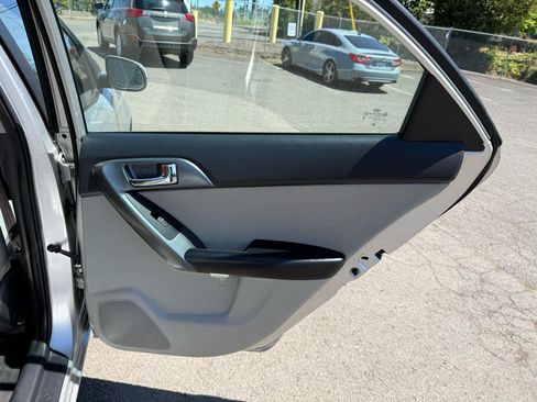 Used 2013 Kia Forte EX FWD image 15