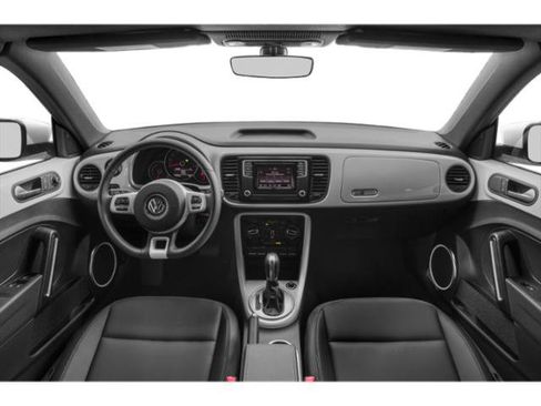Used 2017 Volkswagen Beetle 1.8T S FWD image 8