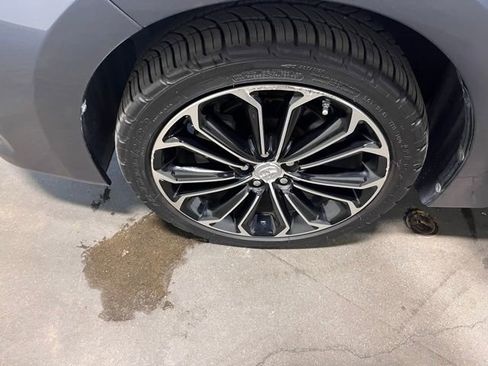 Used 2016 Toyota Corolla S image 30