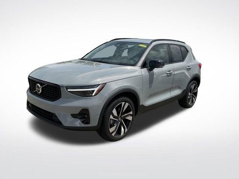New 2026 Volvo XC40 B5 Ultra w/ Protection Package Premier AWD/4WD image 3
