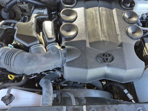 Used 2024 Toyota 4Runner TRD Off-Road image 16