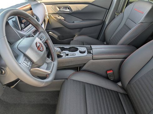 New 2026 Nissan Rogue SV AWD/4WD image 9